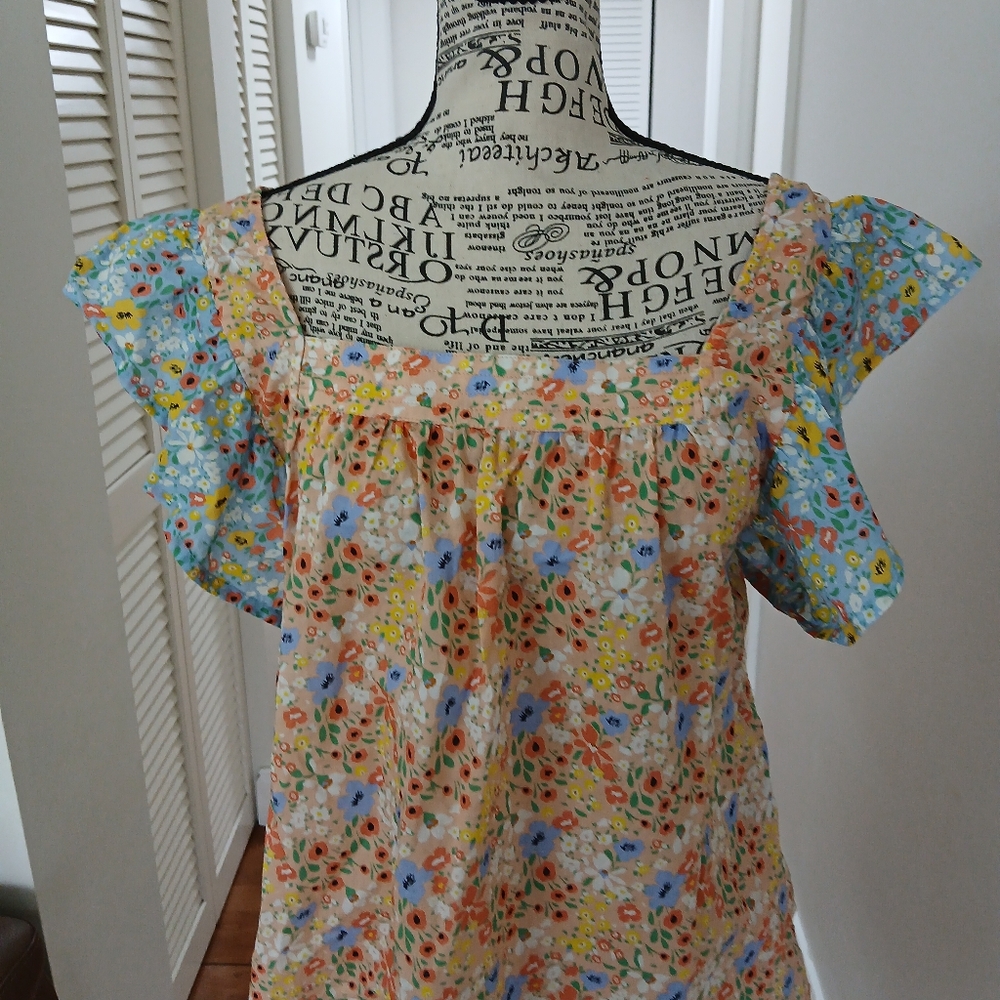 Ophelia & Indigo Floral Honor Top - Picture 2 of 5